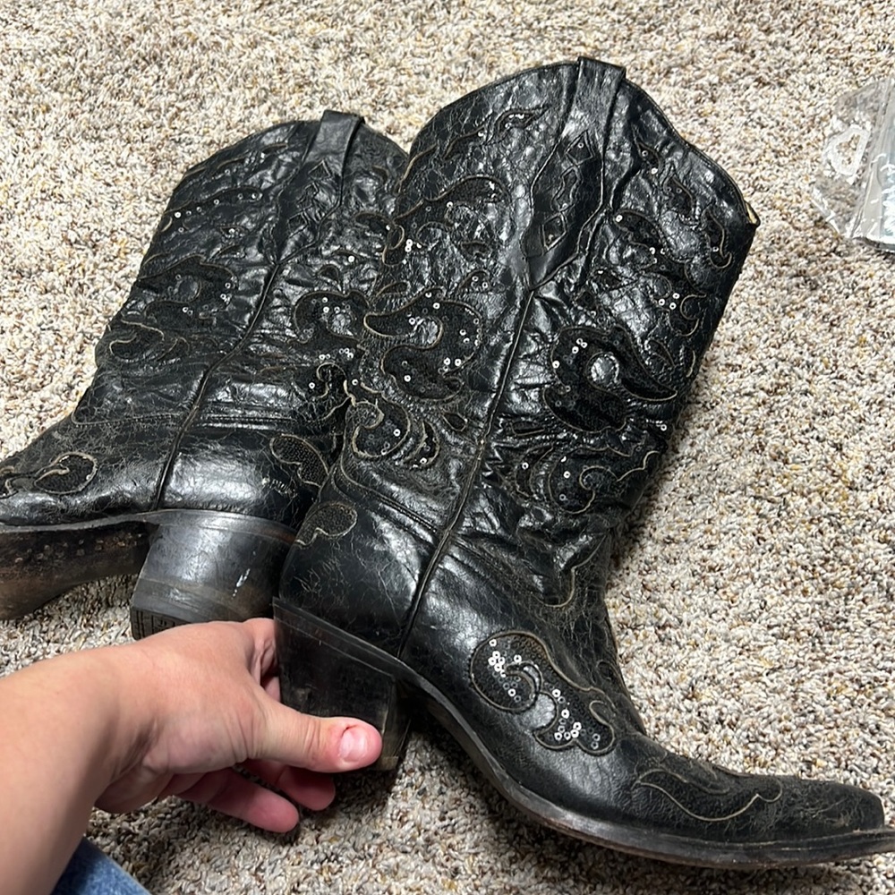 Corral Boots, black w/sequins